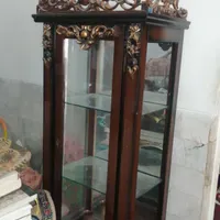 ویترین چوبی در حد نو
