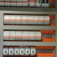 برق کار صنعتی|خدمات پیشه و مهارت|یزد, |دیوار