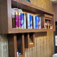 یک عدد دکور باکسی طرح چوب