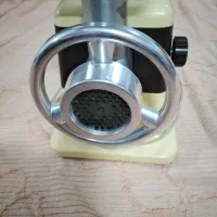 یک عدد چرخ گوشت پارس خزر