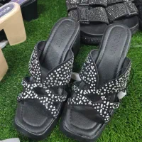 انواع صندل و دمپایی زنانه به قیمت خرید|کیف، کفش، کمربند|خرمآباد, |دیوار