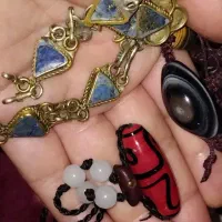 مهره ودستبند قاجاری باسنگ لاجوردکهنه|جواهرات|تهران, آشتیانی|دیوار