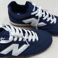 کتونی سایز ۳۷