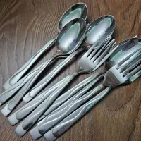 قاشق و چنگال آکبند