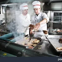 استخدام کمک آشپز کترینگ