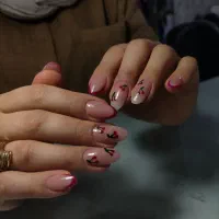 تخفیف ویژه کاشت ناخن تخصصی/ترمیم آموزش ناخن/رنگ مو|خدمات آرایشگری و زیبایی|قدس, شهر‌قدس|دیوار