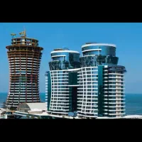 برج عظیم زاده