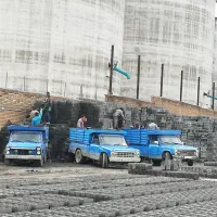 نیازمند راننده نیسان جهت بارگیری تخلیه بلوک