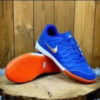 کفشهای ورزشی سالن قیمت مناسب