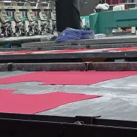 کارگر ساده و ماهر گلدوزی شیفت شب