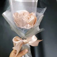 هدیه گل روز مادر و زن|گل مصنوعی|میبد, |دیوار