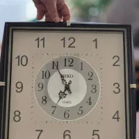 ساعت دیواری