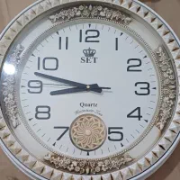 ساعت دیواری