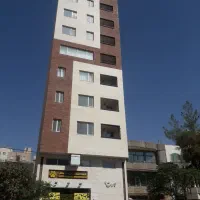 واحد ۱۸۰ متر حاشیه خیابان محدوده چهار راه دانشگاه