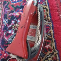 اتو قدیمی کاملا سالم