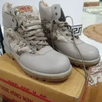 کفش طبیعت گردی