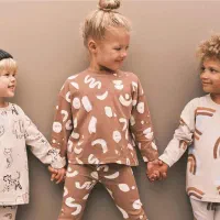 فروشنده پوشاک