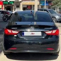 هیوندا وای اف ۲۰۱۲