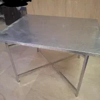 میز گالوانیزه محکم