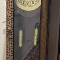 ساعت دیواری ایستاده