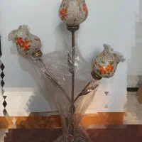 آباژور ایستاده