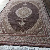 جفت فرش نه متری چهل رج بافنده فرش هستم.|فرش|خوی, |دیوار