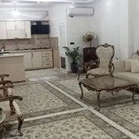 دوخوابه 100 متری در گلزاران طبقه سوم