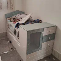 فروش تخت، ویترین و کمد بچه