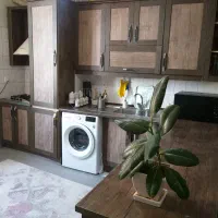 کابینت ام دی اف تمیز وسالم به همراه گاز وهود وسینک