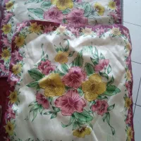 2 تا کوسن با رو ی نو و4 تا روبالشی نو. مصرف کننده|رختخواب، بالش، پتو|تهران, ستارخان|دیوار