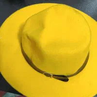 کلاه لبه دار زرد