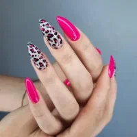 خدمات کاشت ناخن|خدمات آرایشگری و زیبایی|گرمدره, |دیوار