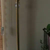 جا شمعی کنار سالنی