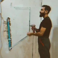 پیمانکار و مجریه بازسازی
