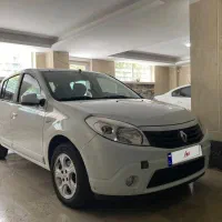 رنو ساندرو اتومات مدل ۹۵|خودرو سواری و وانت|تهران, گلستان (شهرک راه آهن)|دیوار