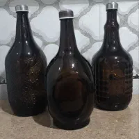 بطری شیشه ای و دبه ماست