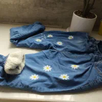 شلوار لی توکرک گرم تمیزدر حد نو مناسب 8 تا9 سال|کفش و لباس بچه|بیرجند, |دیوار