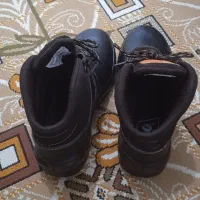 کفش ایمنی نسوز سایز 42