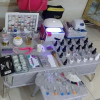 لوازم کاشت ناخن تحویل وسایل نهاوندارسالم دارم