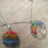 گردنبند و دستبند