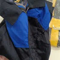 لباس وکفش کار|لباس|صدرا-فارس, فاز ۱|دیوار