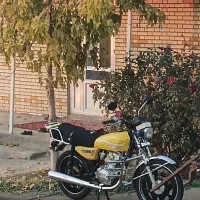 موتور ۱۲۵ زرد قناری