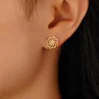 گوشواره مینیمال طلا ساخت سفارشی مستقیم از کارگاه|جواهرات|تهران, بازار|دیوار