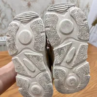 چند جفت کفش بچگانه در حد نو|کفش و لباس بچه|قزوین, |دیوار