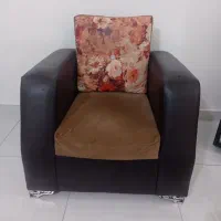 مبل ۷ نفره راحتی چرم با پارچه مخمل|مبلمان خانگی و میز عسلی|رشت, نظری|دیوار