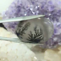 تولید نگین و گردن آویز از گوهر سنگهای ناب|زیورآلات و اکسسوری|لنجان, |دیوار