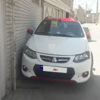 کوییک آر سفید و قرمز