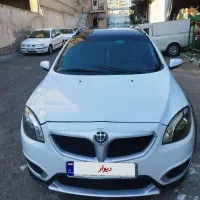 برلیانس ۳۲۰کراس موتور۱۶۵۰