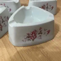 جای سیگاری قدیمی گل سرخ