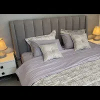 تخت دو نفره ۱۸۰ در ۲ متر و میز آرایش